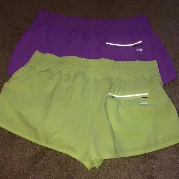 Roots Running Shorts size Large - Picture 4 of 7